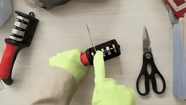 šŖ Premium Knife Sharpener with Anti-Skid Design š”