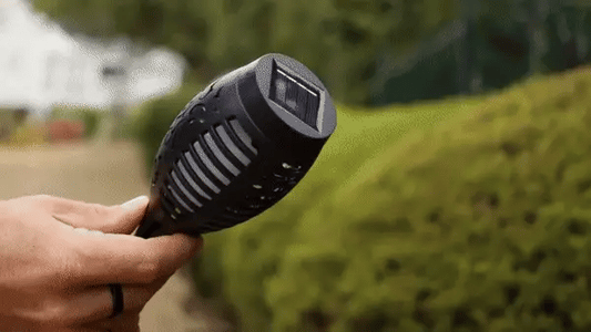 Solar Flame Lights – Realistic Flickering Flames for Outdoor Ambiance